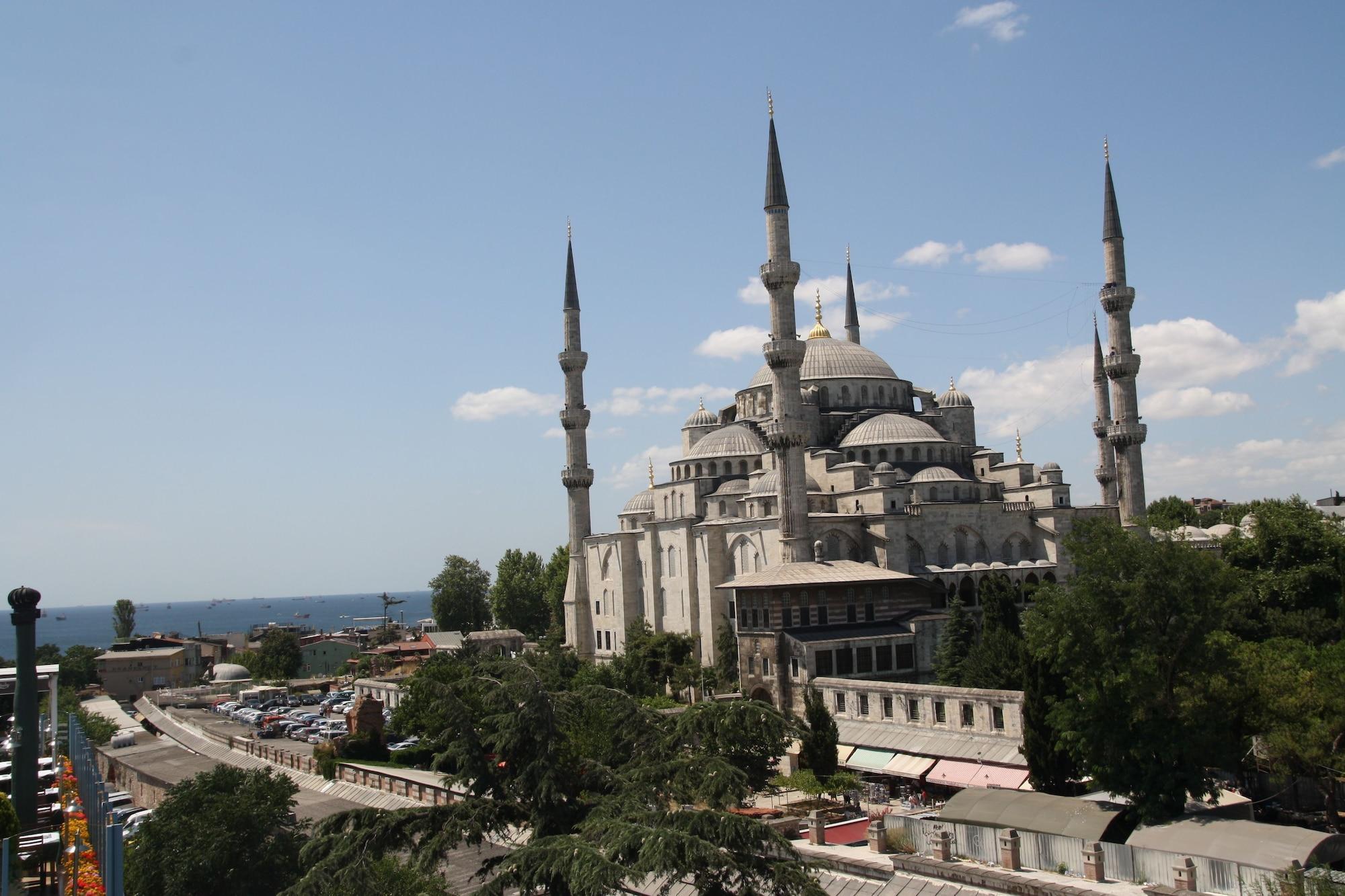 Aristocrat Hotel Istambul Exterior foto